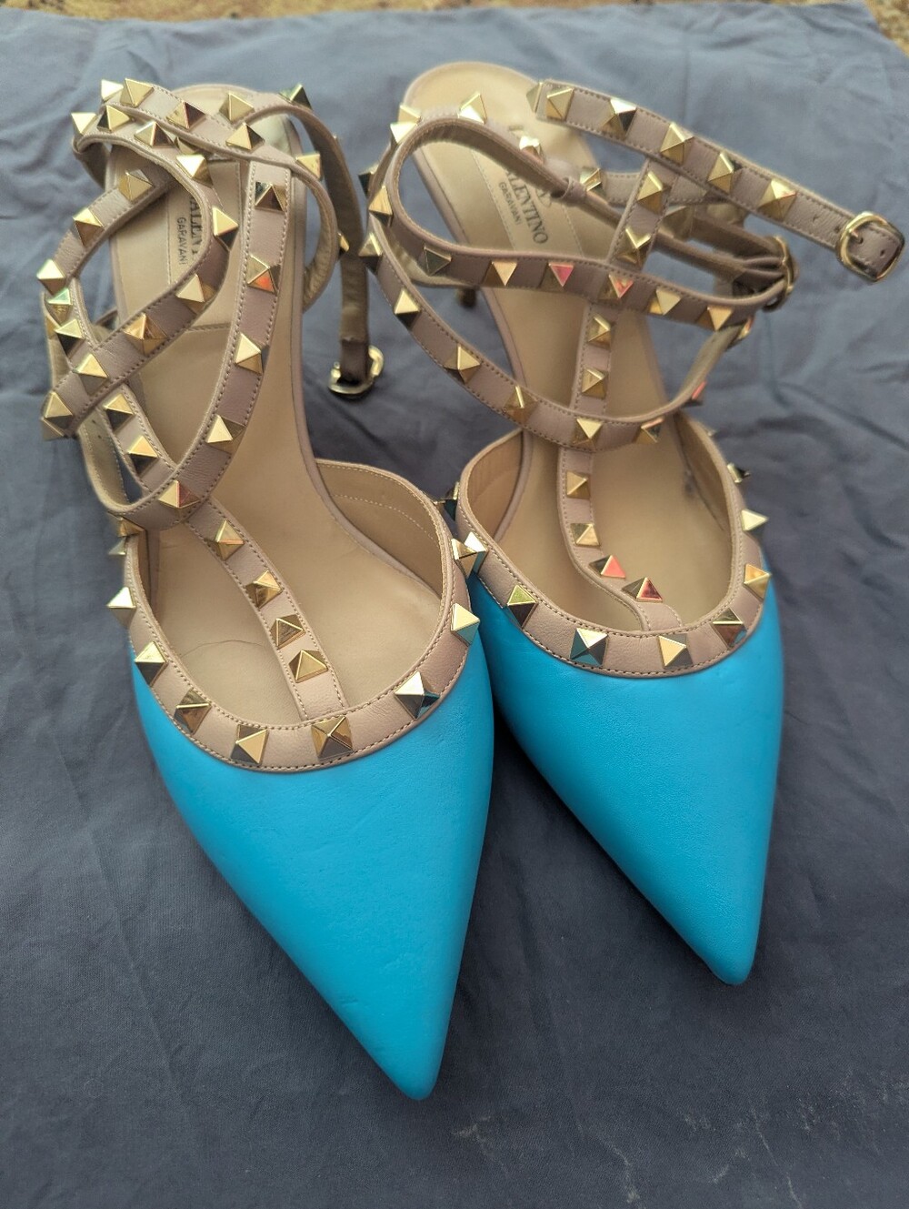 Valentino Garavani Turquoise & Nude Rockstud Pointed Ankle-Strap Pumps